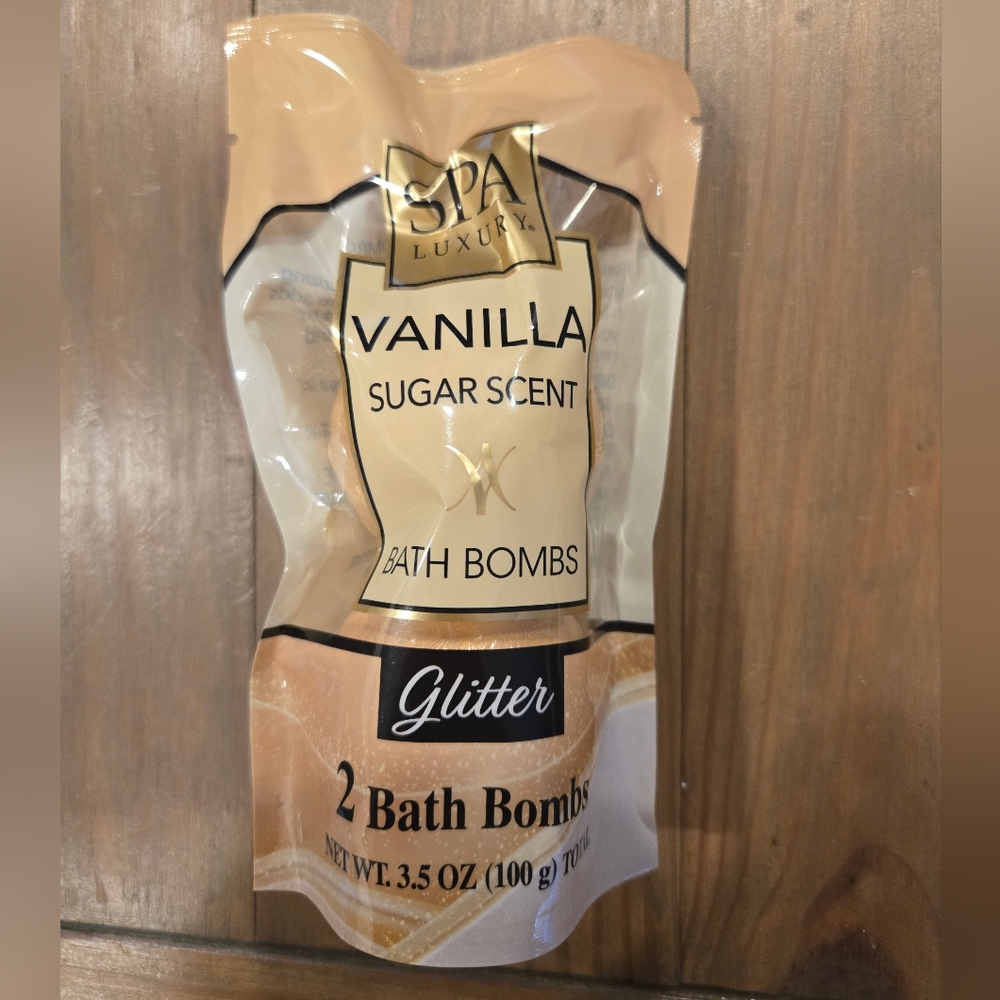 Vanilla Sugar Scent Bath Bombs with Glitter